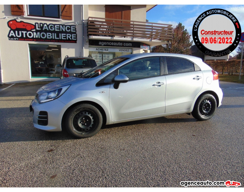 Achat voiture occasion, Auto occasion pas cher | Agence Auto Kia Rio CRDI 90 CH Violet Année 2015 Manuelle Diesel